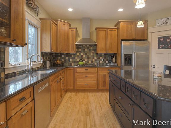 3rd image of 4266 Trail East Dr NE