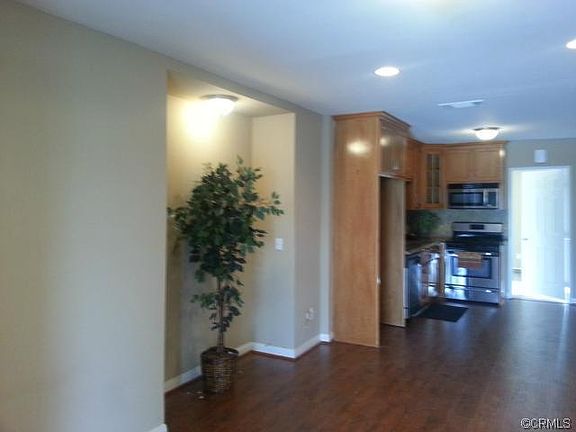 3rd image of 310 E Palmer Ave