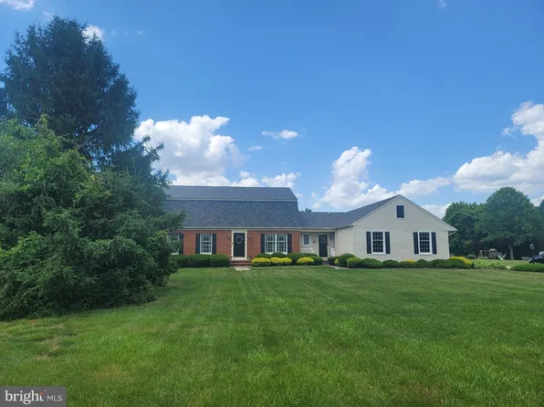 73 Island Rd, Monroeville, NJ 08343