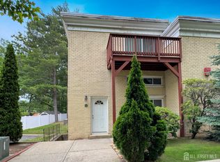 1 Lake Ave APT 10A, East Brunswick, NJ 08816