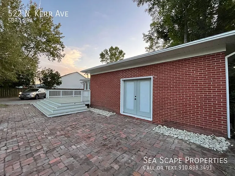 522 N Kerr Ave — Photo 5