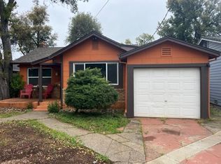 795 Lakeview Dr, Redding, CA 96001