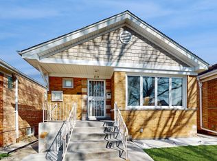 3734 W 83rd Pl, Chicago, IL 60652