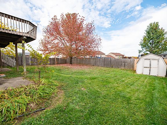 2nd image of 2577 Berwood Ln