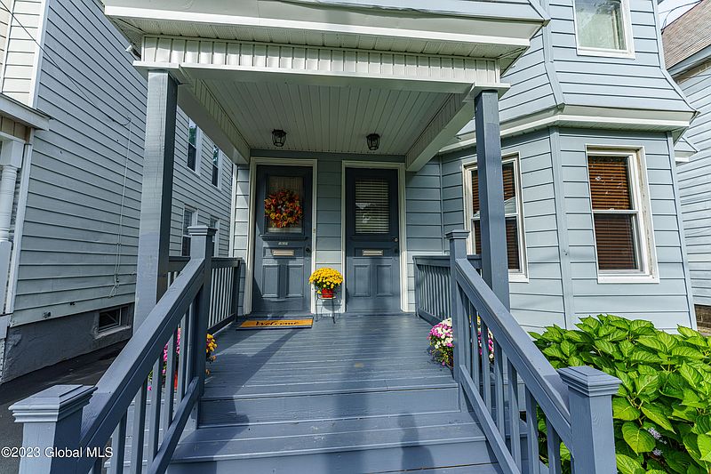 2nd image of 1637 Avenue A