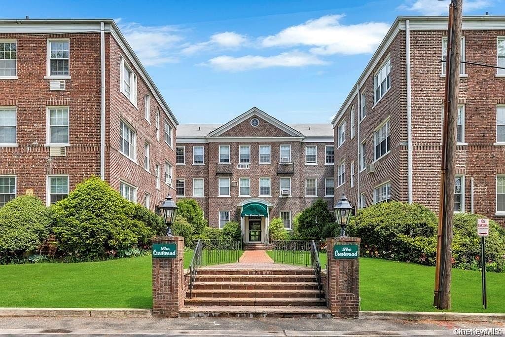 1 Meadow Drive #3-C