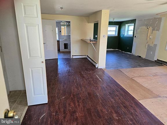 4th image of 4222R Upper Beckleysville Rd