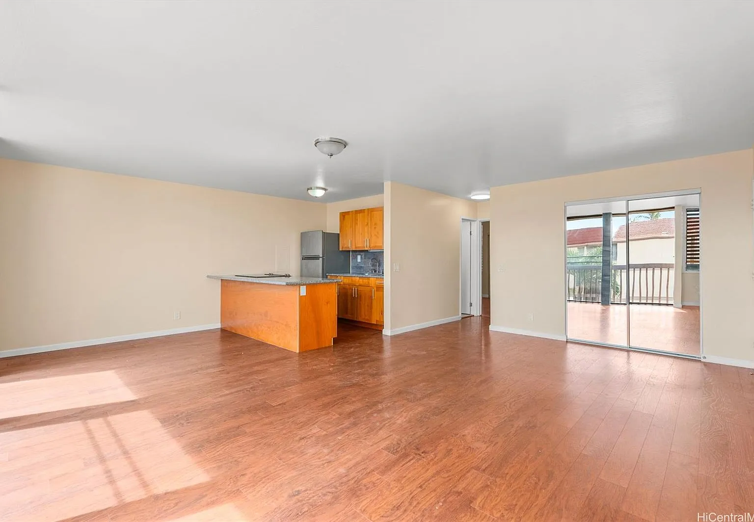 2 bed, 815 sqft, $2,200 — Photo 3