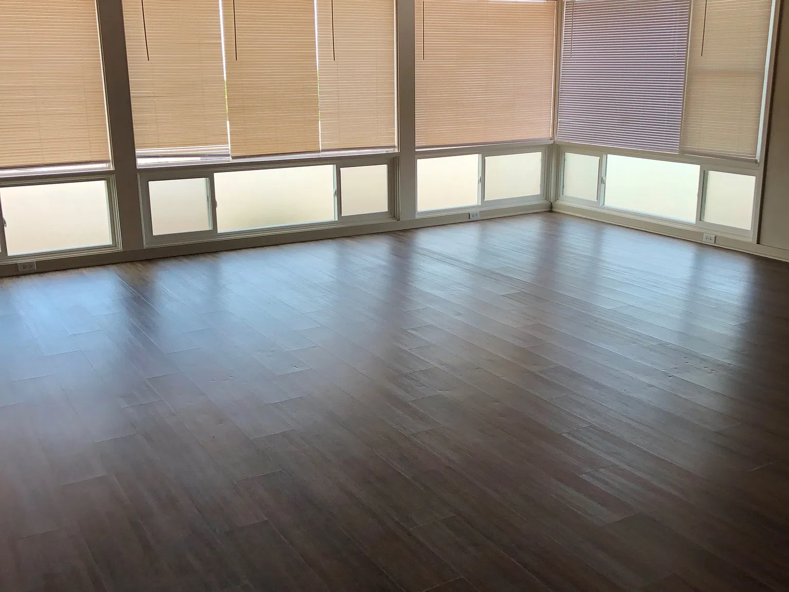 3 bed, 2.5 bath, 2064 sqft, $4,200 — Photo 3