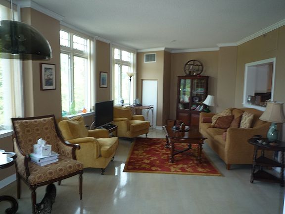 3rd image of 616 S Orange Ave APT 5H
