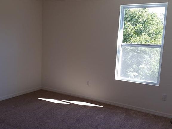 4th image of 312 Ashton Woods Ln