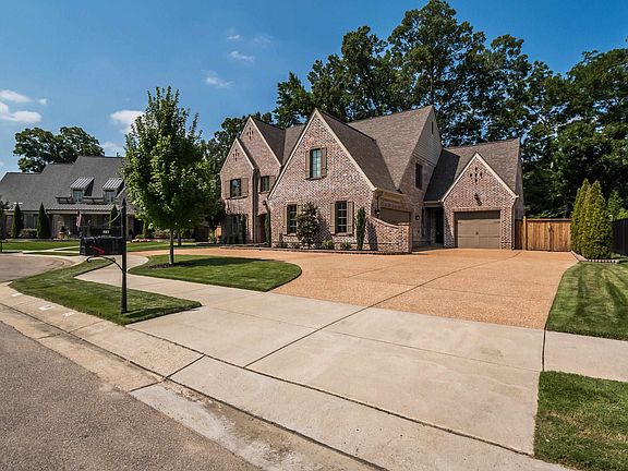 2nd image of 503 Lambs Brook Ln