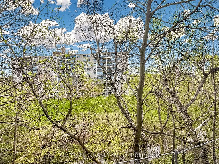 2245 Eglinton Ave E #204 — Photo 22