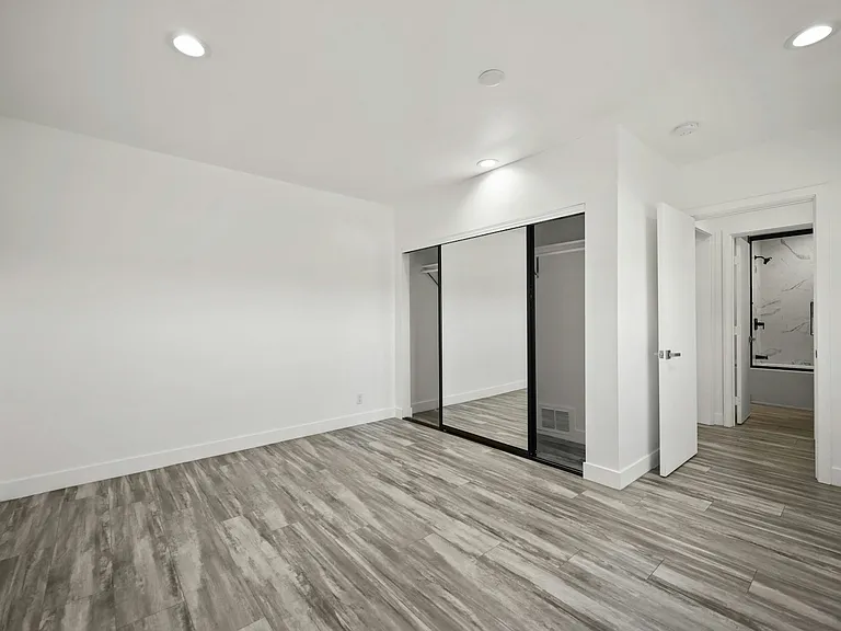 451 Coronado Ter #4 — Photo 13