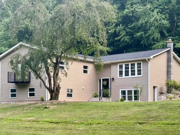 789 Geiler Hollow Rd, Jersey Shore, PA 17740