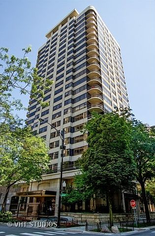 1st image of 1501 N State Pkwy APT 14A