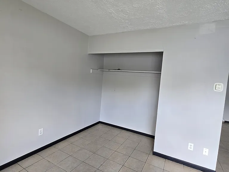 840 Whitethorne Ave #A — Photo 11