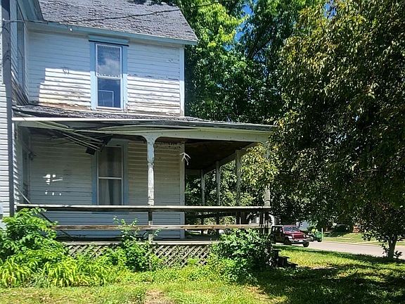 2nd image of 519 N D St