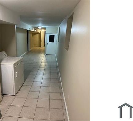 3rd image of 6119 S Vernon Ave #1