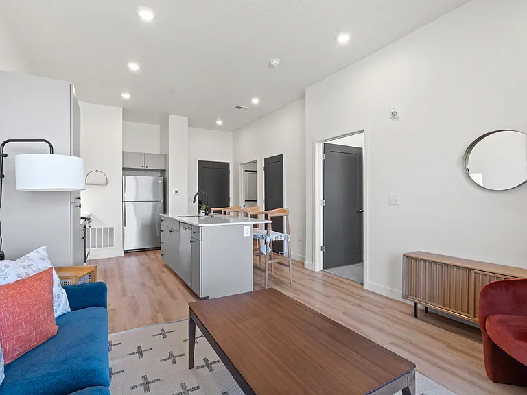 188 N 800th St E #4 — Photo 5