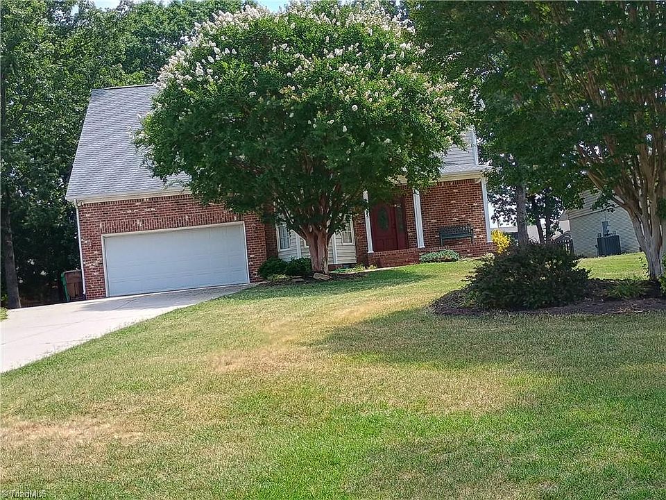 1st image of 4026 Banoak St
