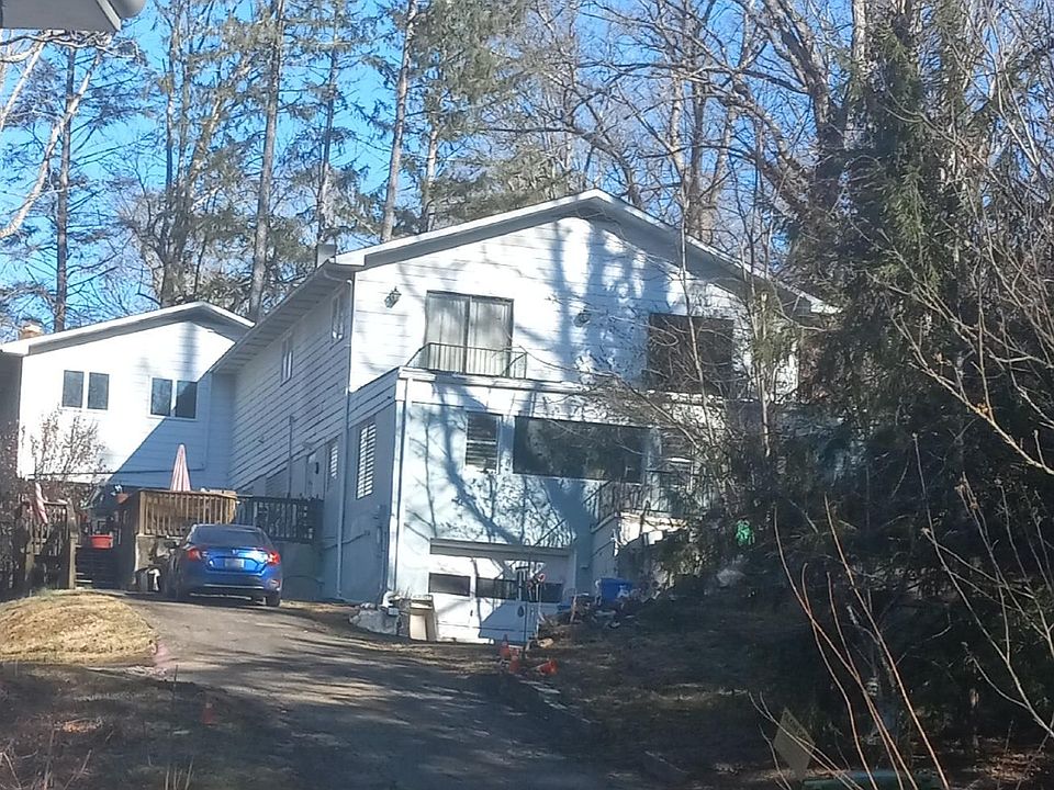 Second floor available. 2000 square feet