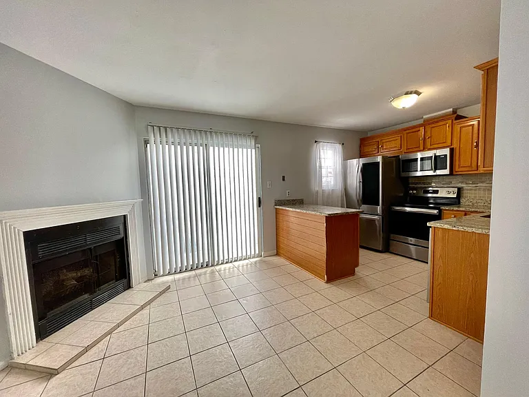 5 Stark Ct — Photo 3