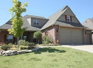 8722 E 110th Ct, Tulsa, OK 74133