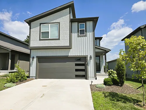 18025 Hauser St Photo 1