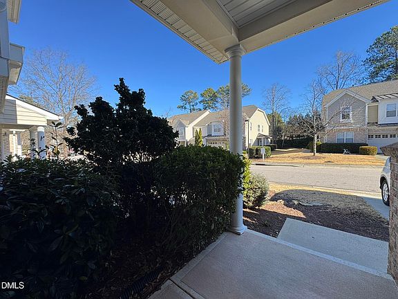 2nd image of 216 Murray Glen Dr