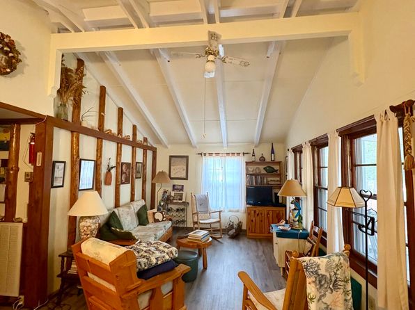 317 NE 42nd Street #0, Oak Island, NC 28465
