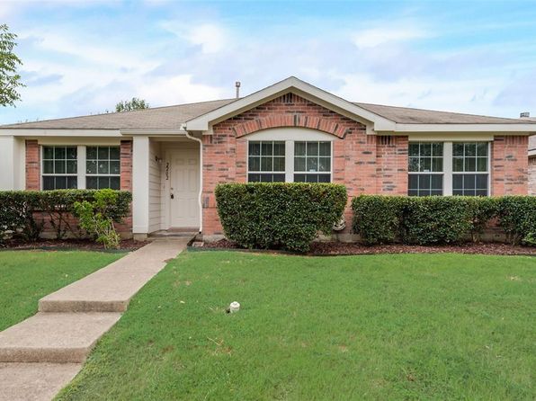 2202 Mayfair Ln