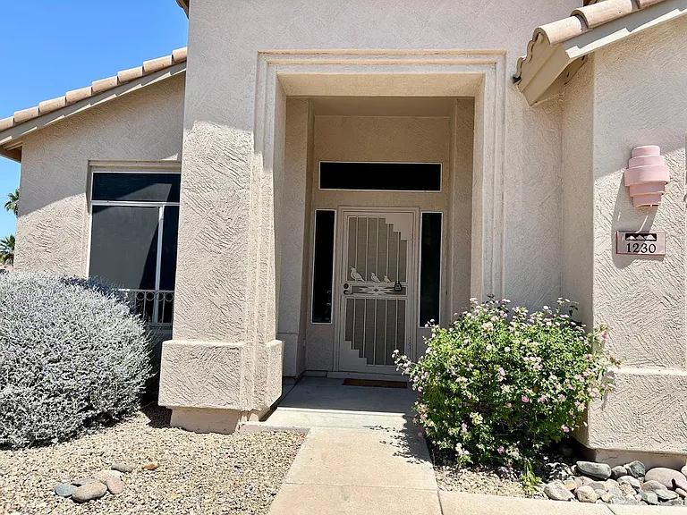 1230 E Captain Dreyfus Ave — Photo 4