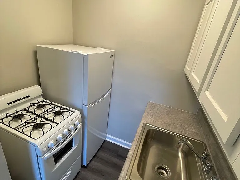 775 E. Broad St — Photo 102
