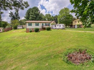 235 Chestnut St, Church Hill, TN 37642