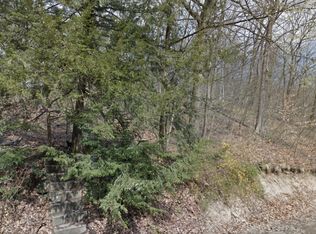 214 L 302 Spruce Run Road Avalon Borough, Pittsburgh, PA 15202