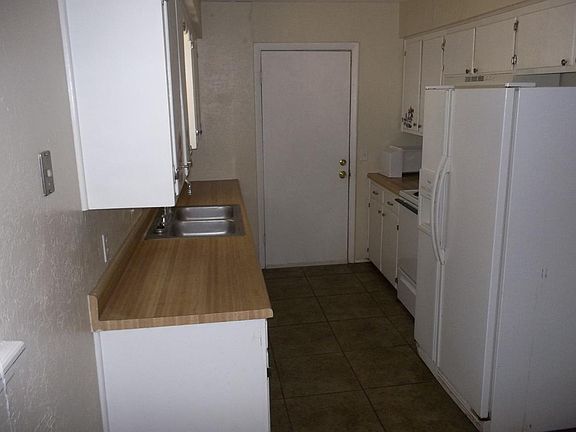 3rd image of 4210 NW Lindy Ave