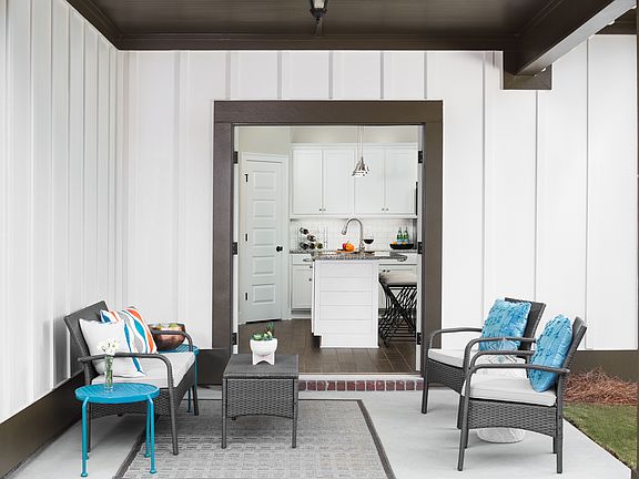 The Hamilton-Model 1500 x 1000 0.7 MB