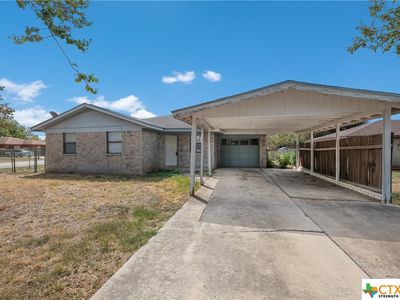 300 Meadow Dr, Marion, TX, 78124