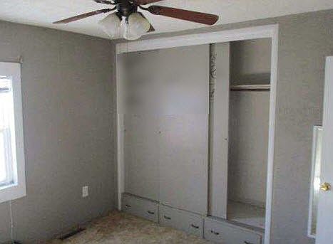 2nd image of 215 W Thomas St