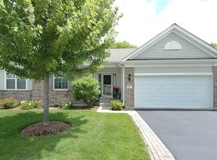 597 Tuscan View Dr, Elgin, IL 60124