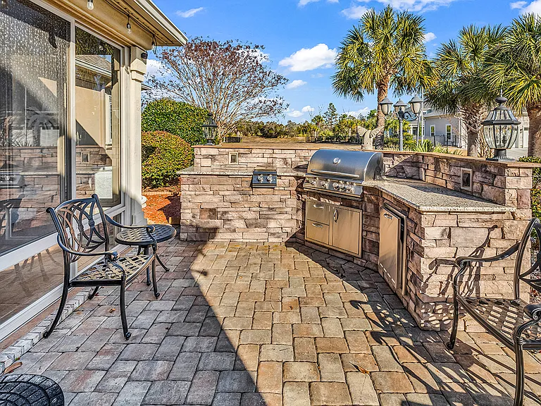 801 Bluffview Dr — Photo 24