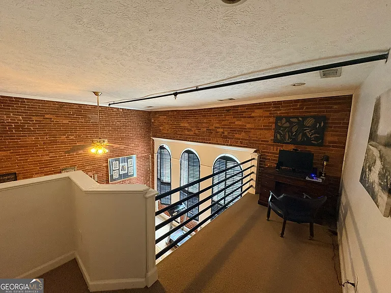 102 N Hill St #304 — Photo 11
