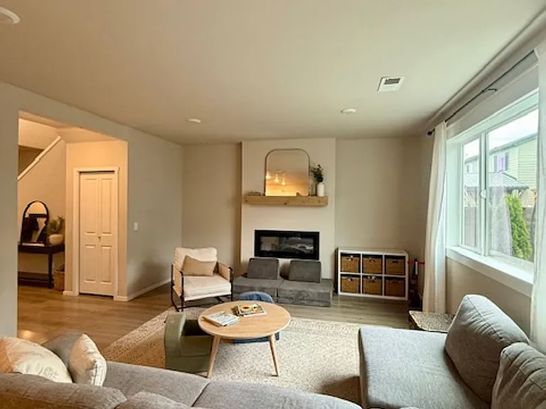 20639 Rolen Ave — Photo 3