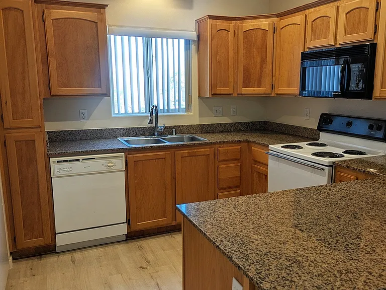 740 Hardy Way #E — Photo 9