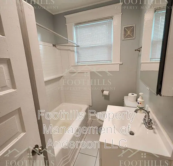 120 Anderson Ave #B — Photo 7