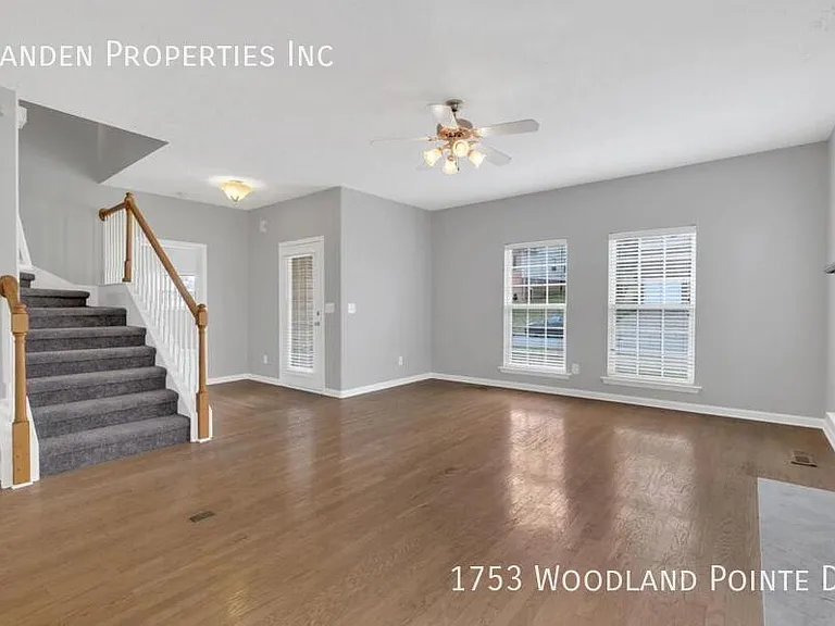 1753 Woodland Pointe Dr — Photo 12
