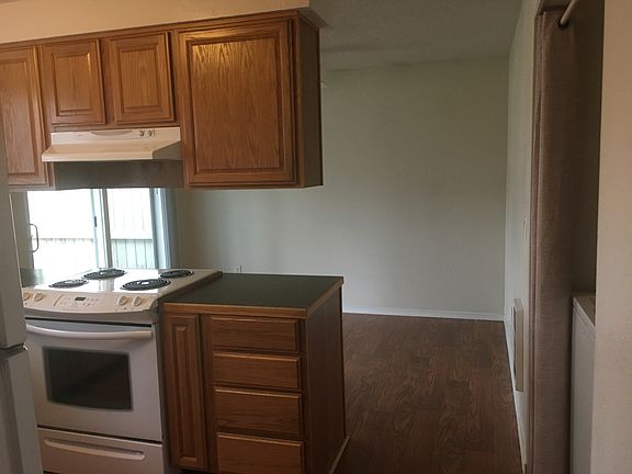 front kitchen dining