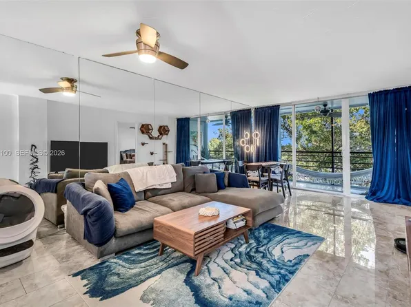 120 Royal Park Dr APT 4F, Oakland Park, FL 33309