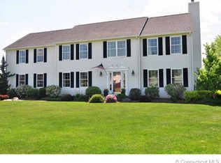 21 Cherry Brook Ln, Suffield, CT 06078